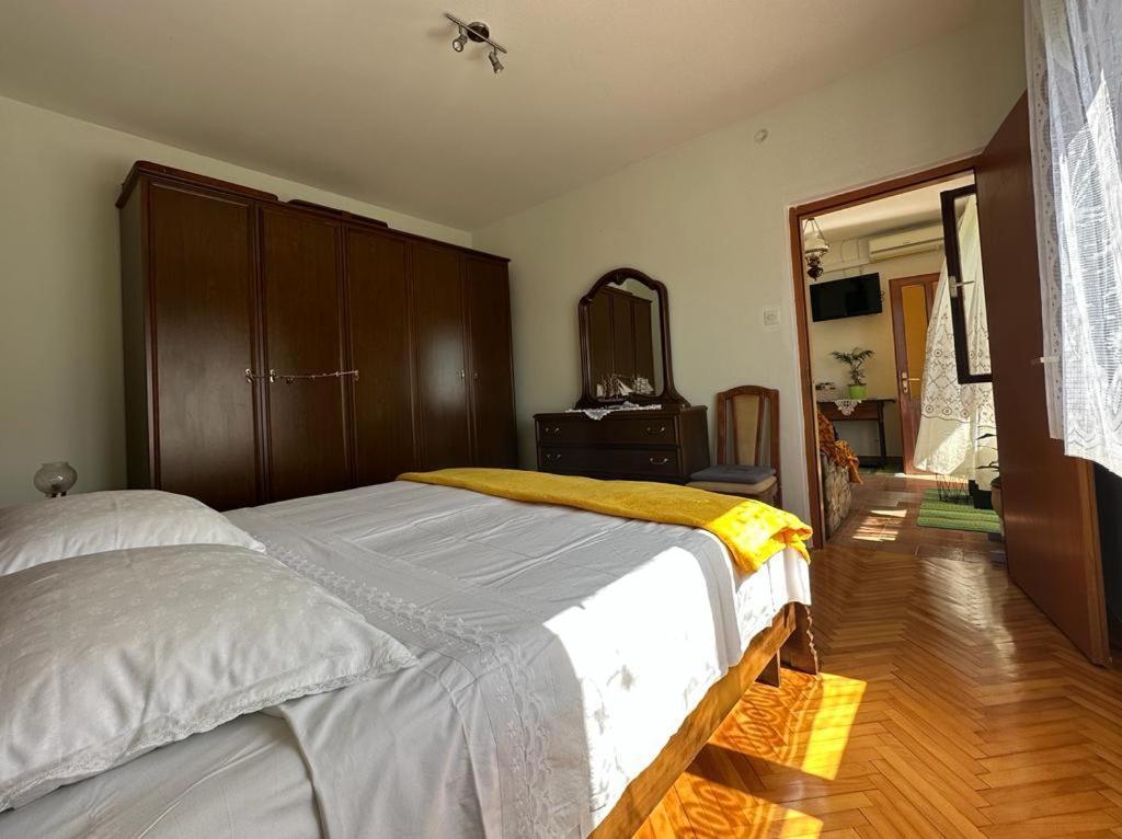 Apartments Bilic Vis Exterior foto
