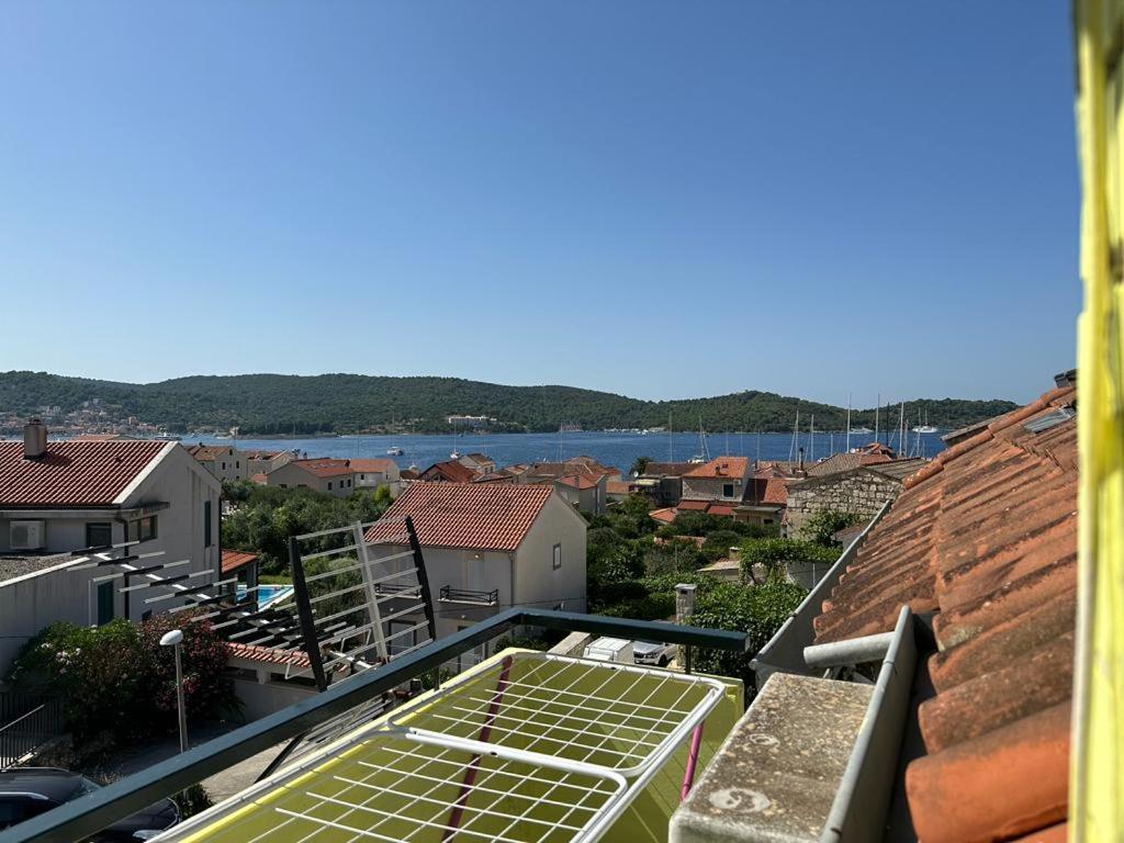 Apartments Bilic Vis Exterior foto