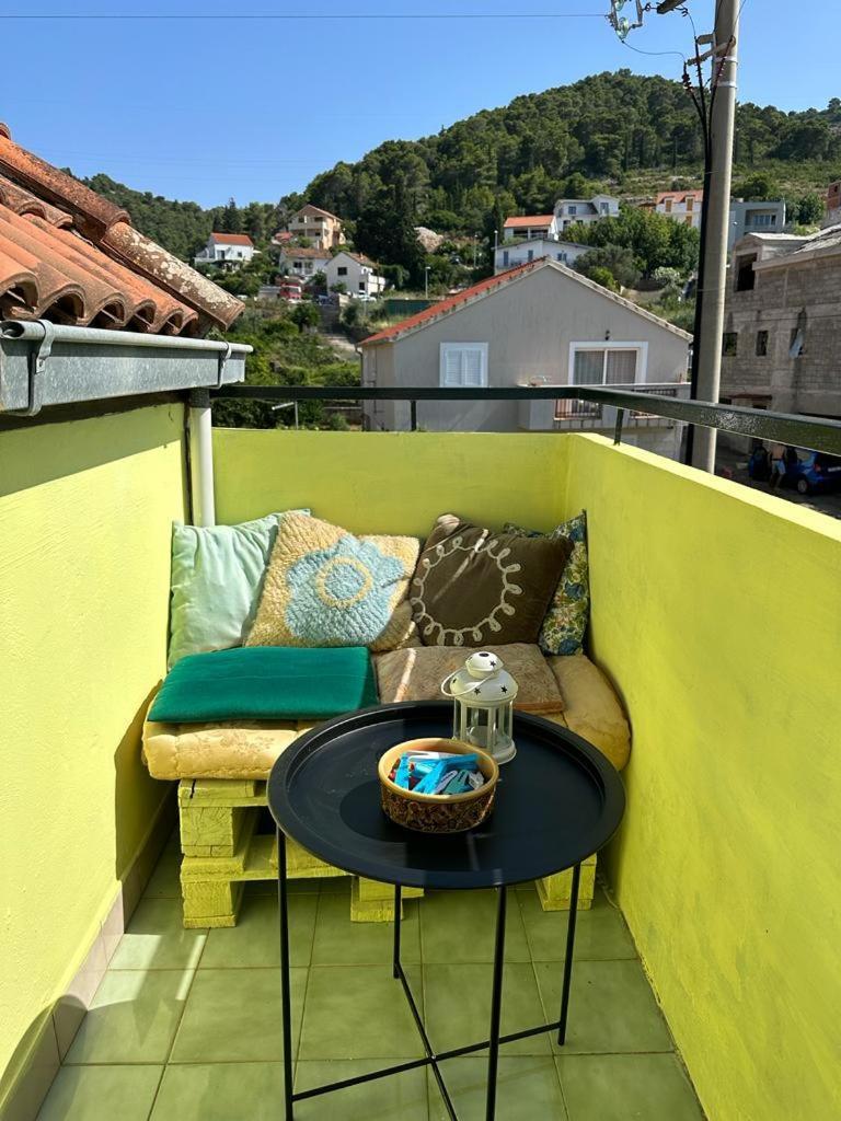 Apartments Bilic Vis Exterior foto