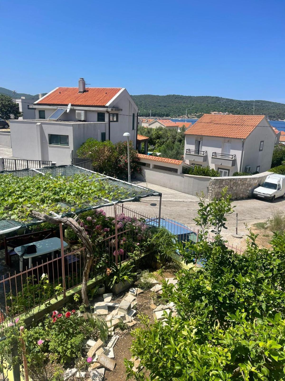 Apartments Bilic Vis Exterior foto
