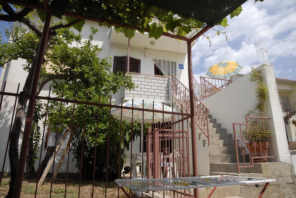 Apartments Bilic Vis Exterior foto