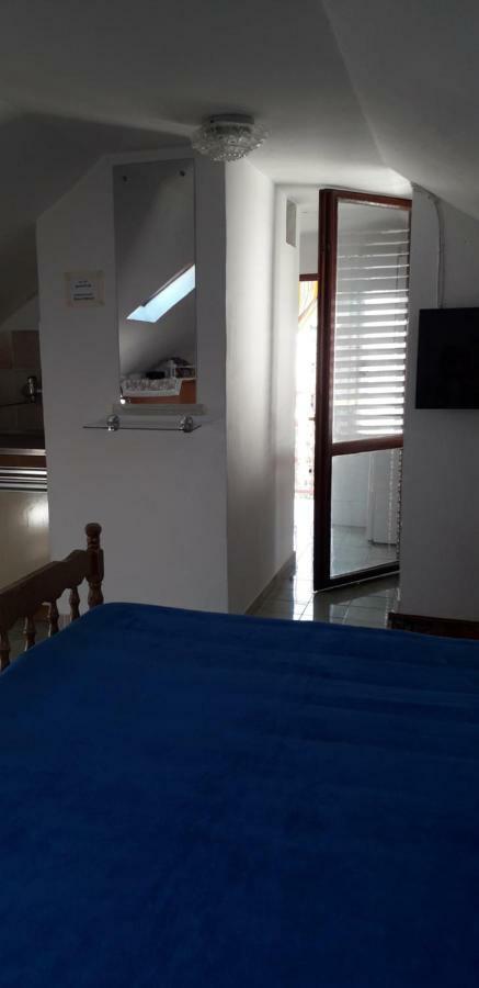 Apartments Bilic Vis Exterior foto
